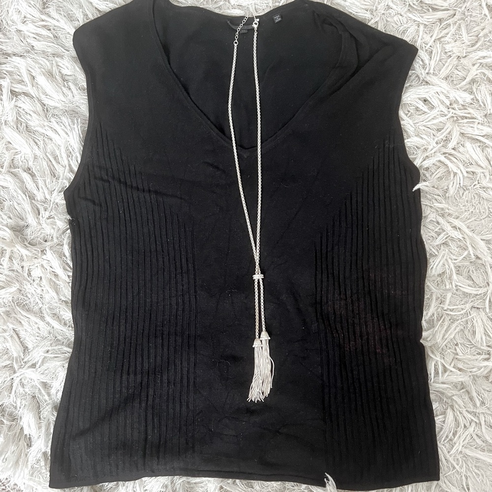 🐳 1 silver tassel necklace NWOT from Dress Barn